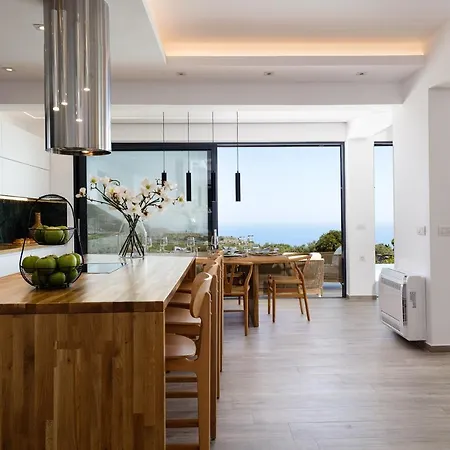 Empire With Magical Sea View Villa La Canée